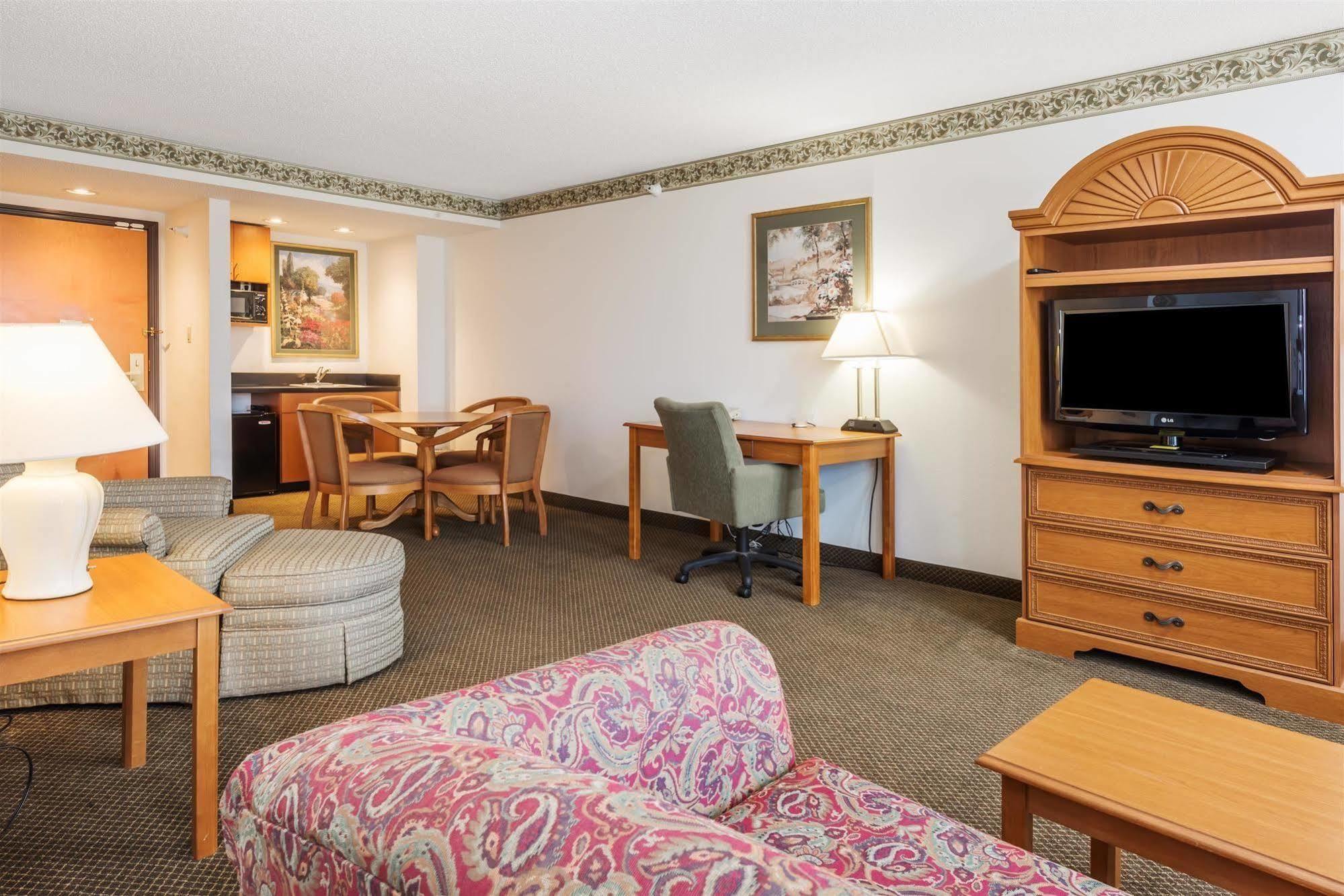 Wingate By Wyndham Indianapolis Airport Plainfield Exterior foto
